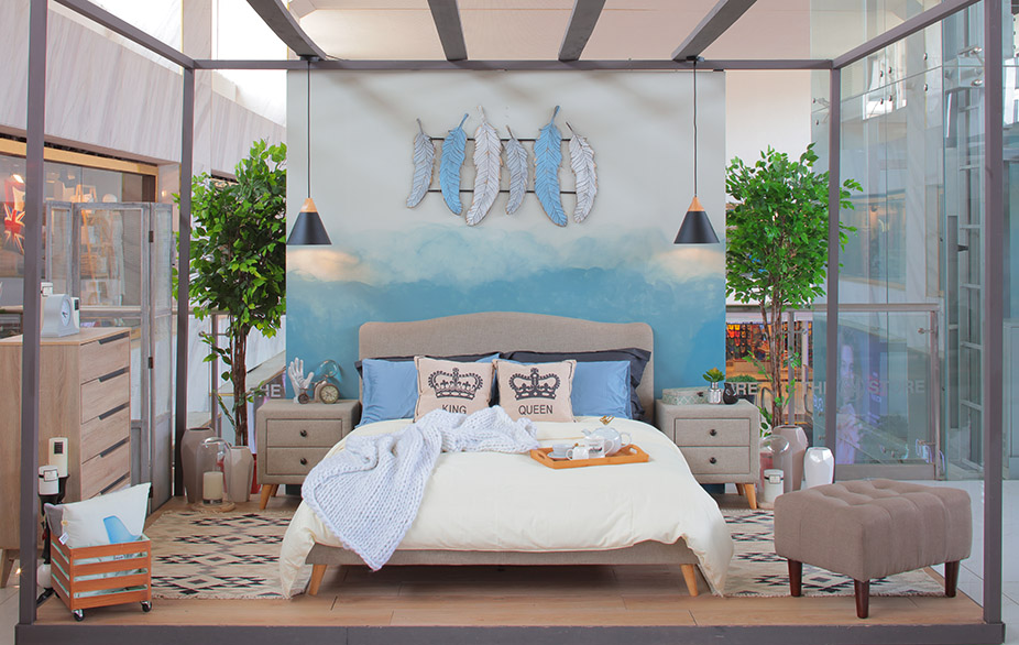 DIY Ombre Bedroom Wall | Krafty Kriz