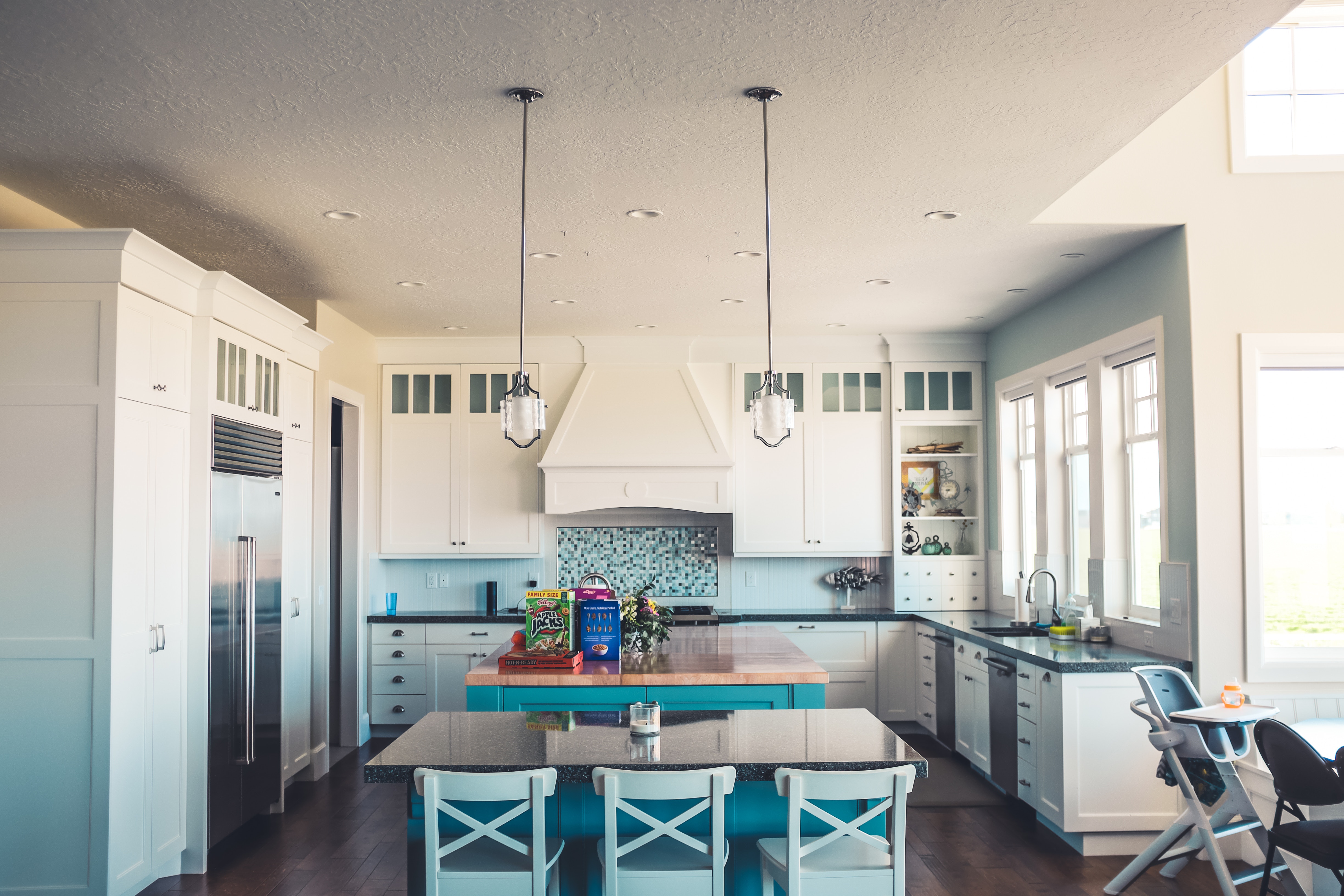 Borrow the 60-30-10 Rule of Interior Designers for Your DIY Painting