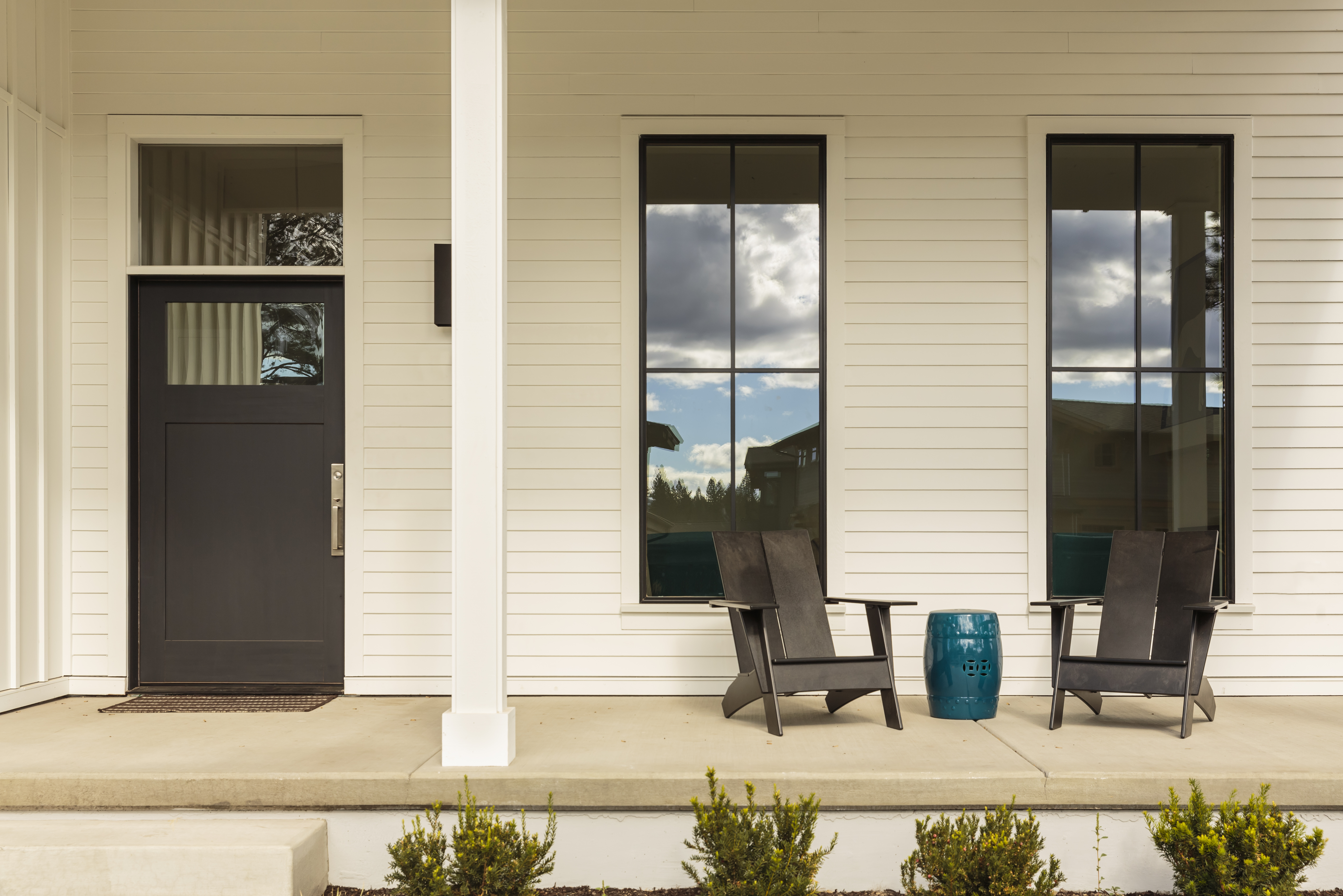 A Classic and Clean Look: The Versatility of White for Home Exteriors