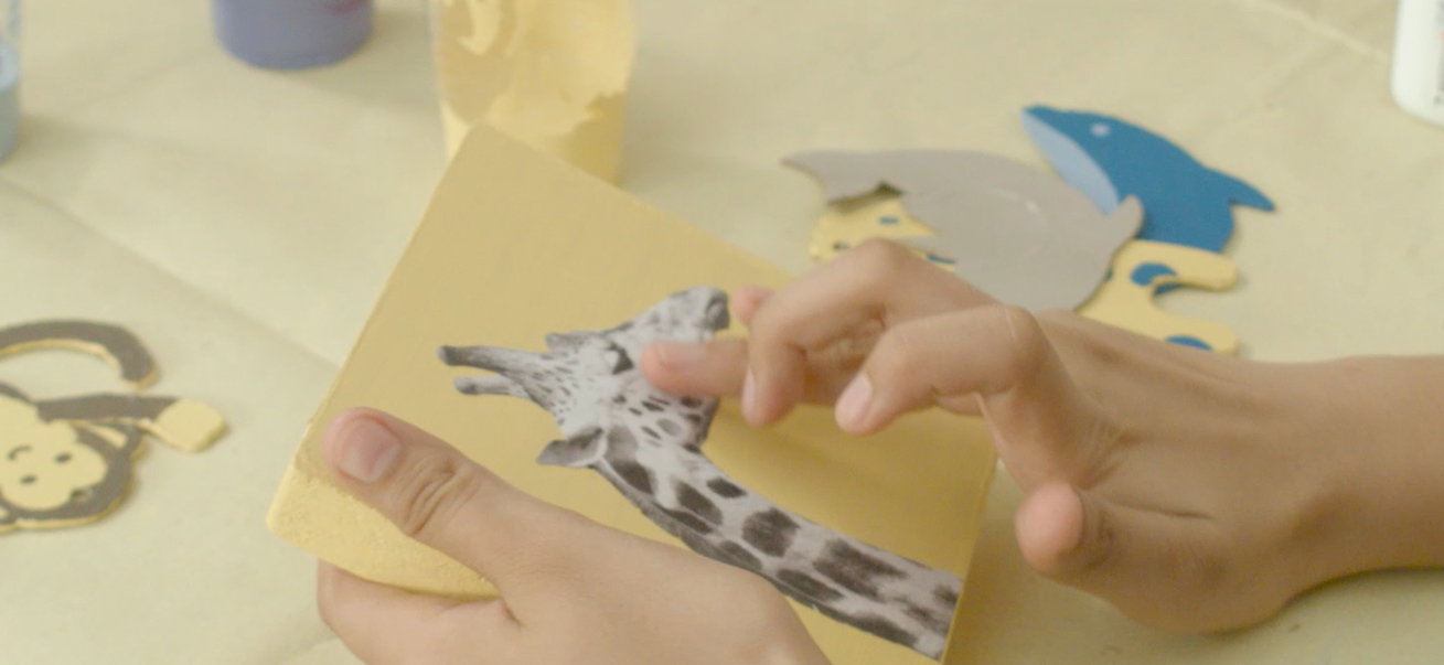 painting idea using découpage