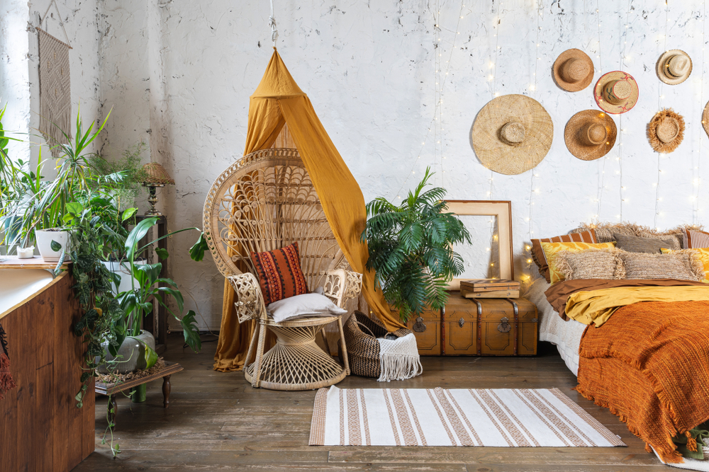 Weaving Colorful Dreams This Summer Weaving Colorful Dreams This Summer