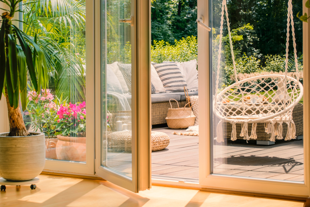How to Maximize Indoor and Outdoor Living Spaces | MyBoysen