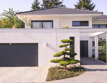 6 White Colors For Home Exteriors To Increase Curb Appeal | MyBoysen