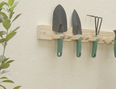 Eclectic Garden: DIY Tool Rack (VIDEO) | MyBoysen