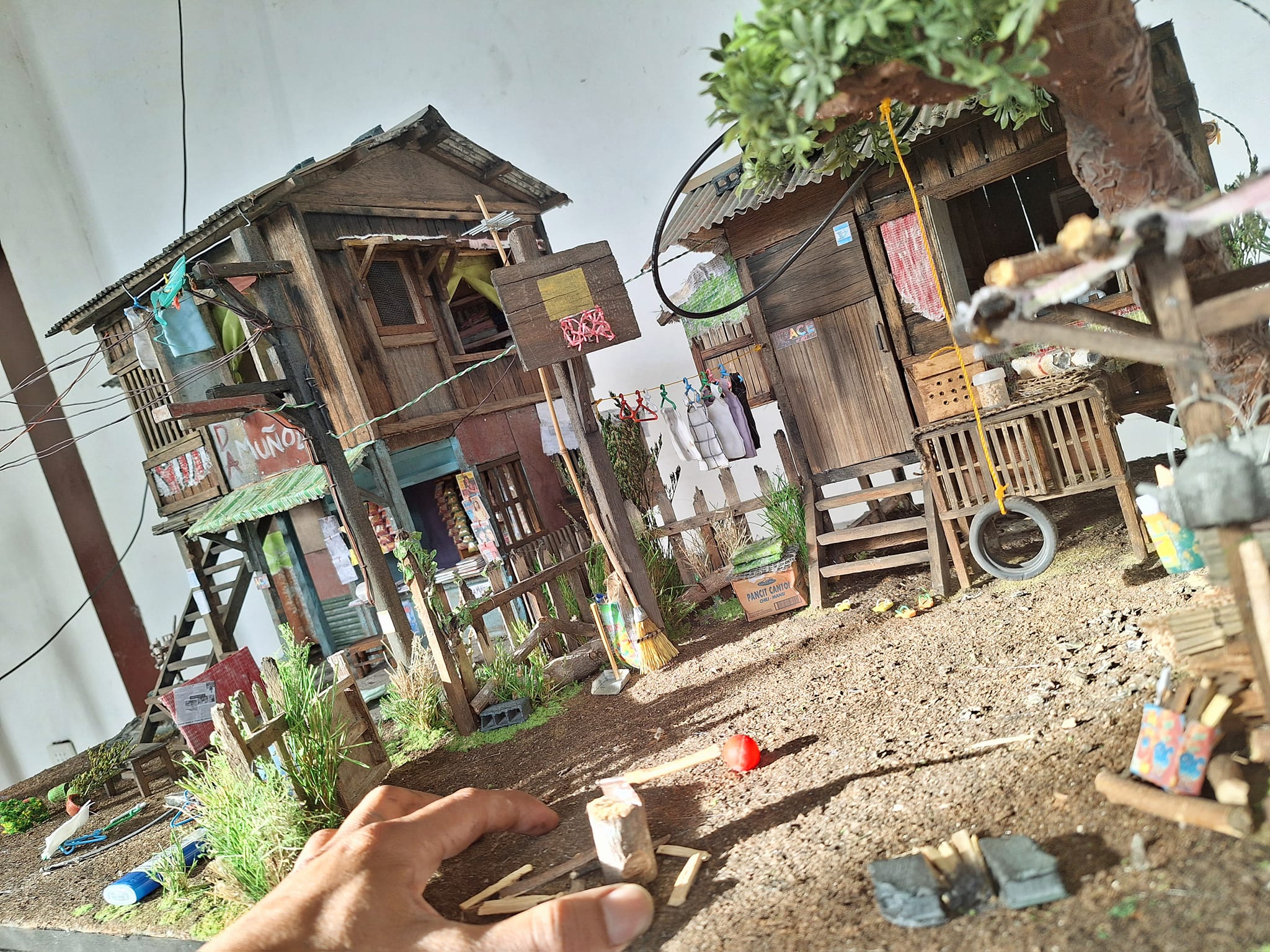 Boysen Spotted: A Miniature Artist’s Barong-Barong Houses | MyBoysen