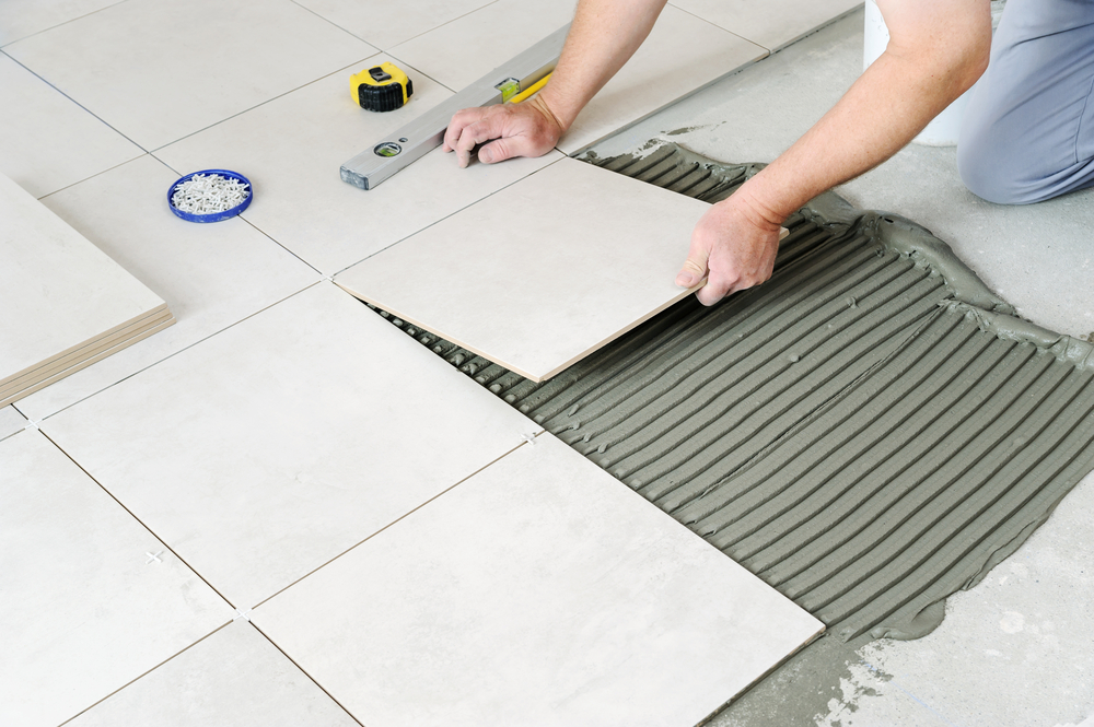 Paint TechTalk with Lettie: Can I Mix Plexibond and Tile Grout Together? | MyBoysen