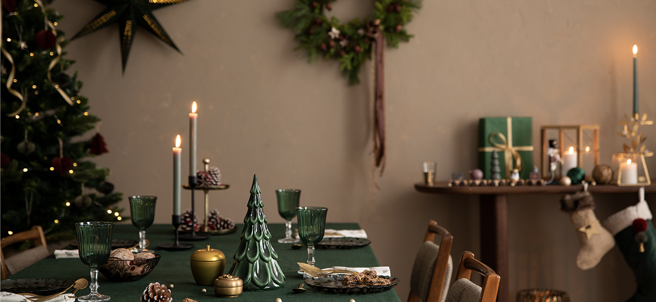Festive Dining Room Colors for the Holidays