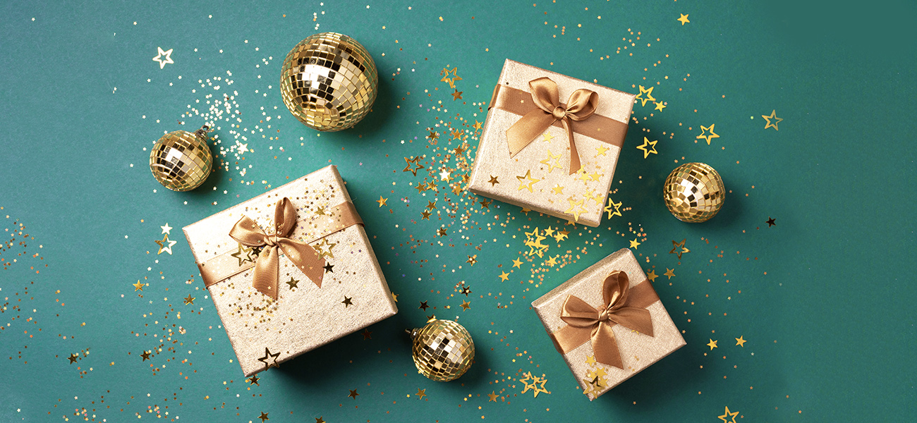4 Gift Ideas for the Color and Paint Lover in Your Life