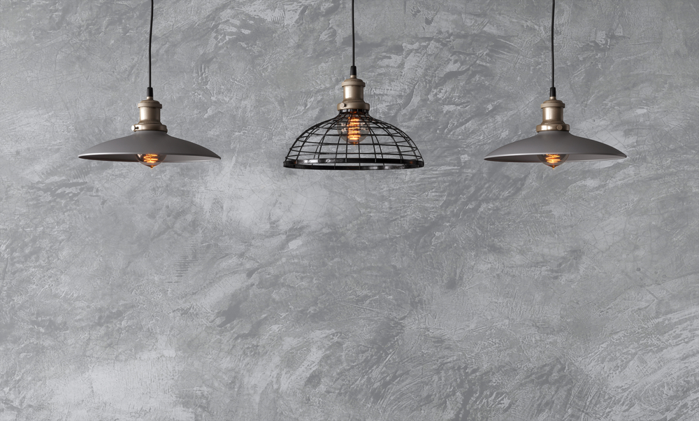 Metal suspended lamps with Edison bulbs